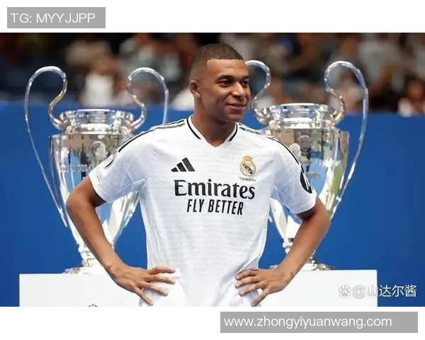 法国足球历史上的第一位超级明星是谁